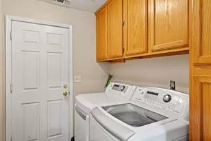 6 Coles Point Ct, Sacramento, CA 95823 - Photo 16