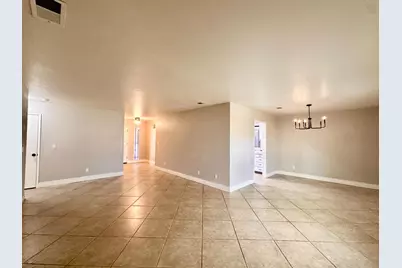 2915 Raintree Court, Stockton, CA 95219 - Photo 4