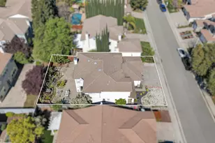 1820 Heather Garden Ln, Roseville, CA 95661 - Photo 4