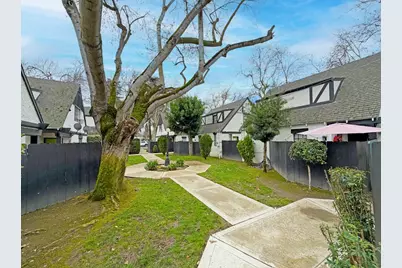 607 E Marshall Street, Turlock, CA 95380 - Photo 2