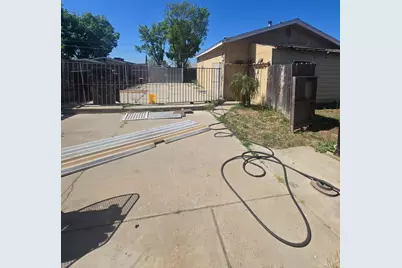 341 Lane Street, Turlock, CA 95380 - Photo 4
