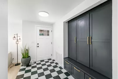 909 Regatta Drive, Sacramento, CA 95833 - Photo 8