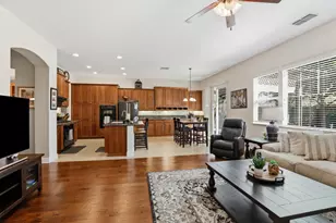 2069 Tracy Ct, Folsom, CA 95630 - Photo 10