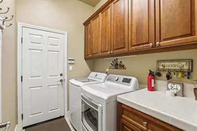 2069 Tracy Court, Folsom, CA 95630 - Photo 30