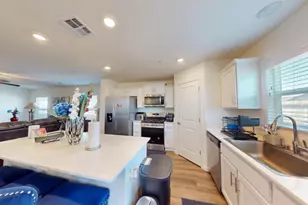 1569 Concord Ave, Madera, CA 93637 - Photo 6