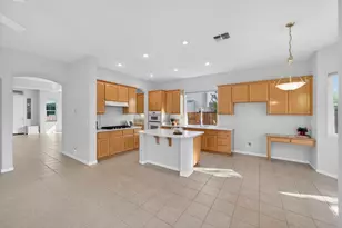 2033 Dorrington Dr, Roseville, CA 95661 - Photo 14