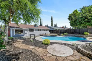 6410 Rolling Way, Carmichael, CA 95608 - Photo 2