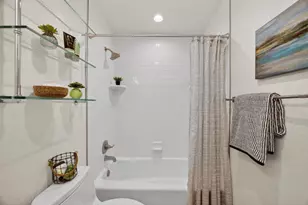 6795 Havenhurst Dr, Sacramento, CA 95831 - Photo 42