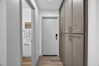 6795 Havenhurst Drive, Sacramento, CA 95831 - Photo 28