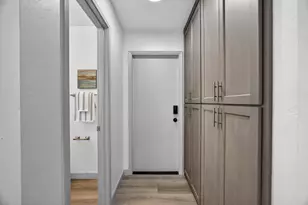 6795 Havenhurst Dr, Sacramento, CA 95831 - Photo 28