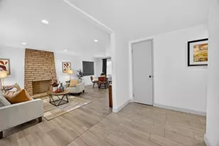 6795 Havenhurst Dr, Sacramento, CA 95831 - Photo 16