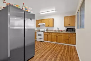 10840 Beverly Dr, Hanford, CA 93230 - Photo 22