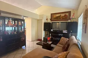 8118 Chateau Dr, Stockton, CA 95210 - Photo 14