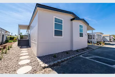 Youmans, Ventura, CA 93003 - Photo 4