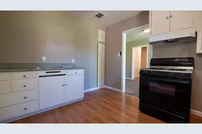 1851 W Harding Way, Stockton, CA 95203 - Photo 12