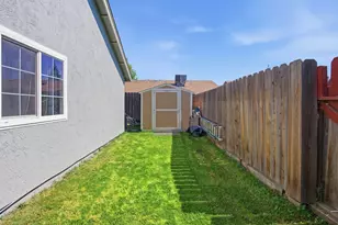 5918 Secretariat Ct, Riverbank, CA 95367 - Photo 16