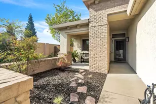 543 Heiler Way, Folsom, CA 95630 - Photo 2