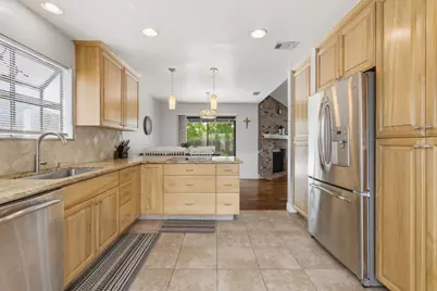 641 Lyndhurst Avenue, Roseville, CA 95678 - Photo 14