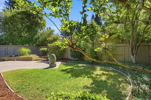 11598 Sutters Mill Cir, Gold River, CA 95670 - Photo 26