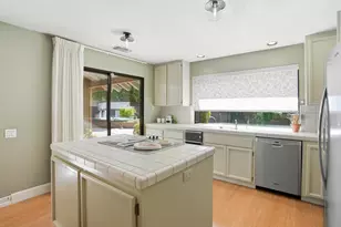 11598 Sutters Mill Cir, Gold River, CA 95670 - Photo 4