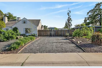 2308 Roanoke Avenue, Sacramento, CA 95838 - Photo 4