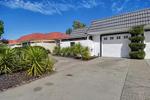 469 Glacier Dr, Martinez, CA 94553 - Photo 2