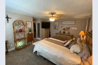 13163 Barnes Avenue, Waterford, CA 95386 - Photo 32
