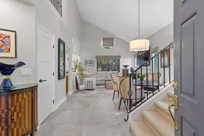 2126 University Park Drive, Sacramento, CA 95825 - Photo 4