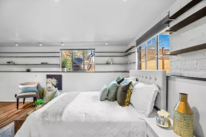 1018 W Morris Avenue, Modesto, CA 95350 - Photo 32