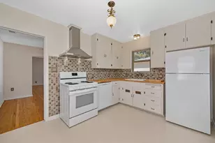 1381 54th St, Sacramento, CA 95819 - Photo 8