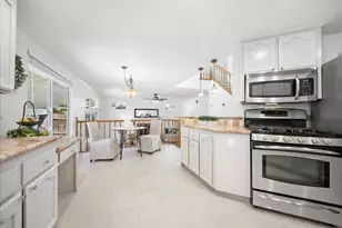 101 Thoreau Ln, Folsom, CA 95630 - Photo 8