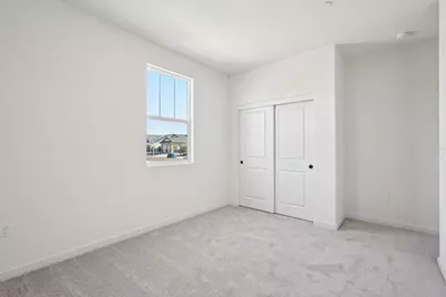 10340 W Hema Way, Elk Grove, CA 95757 - Photo 18