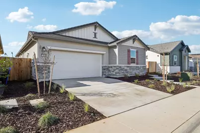 10340 W Hema Way, Elk Grove, CA 95757 - Photo 2