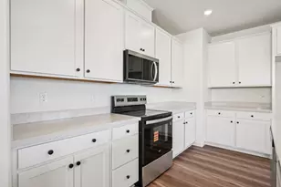 10340 W Hema Wy, Elk Grove, CA 95757 - Photo 8