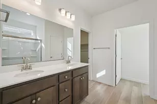 10324 W Hema Wy, Elk Grove, CA 95757 - Photo 14