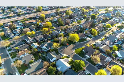 2712 Rriver Valley Circle, Modesto, CA 95351 - Photo 40