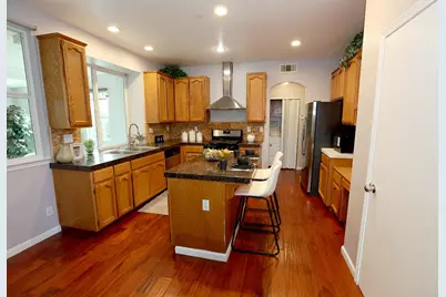 5710 Harborside Way, Elk Grove, CA 95758 - Photo 6