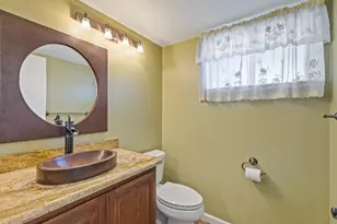 865 Regatta Dr, Sacramento, CA 95833 - Photo 24