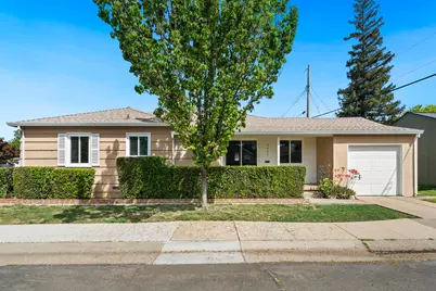 5405 Q Street, Sacramento, CA 95819 - Photo 2