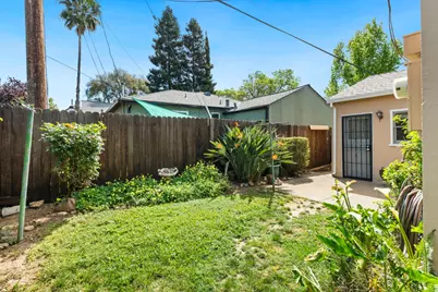 5405 Q Street, Sacramento, CA 95819 - Photo 14