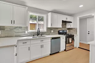 1872 6th Ave, Olivehurst, CA 95961 - Photo 4