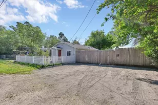 1872 6th Ave, Olivehurst, CA 95961 - Photo 8