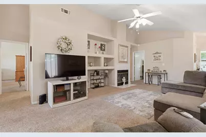 1685 Augusta Lane, Yuba City, CA 95993 - Photo 10