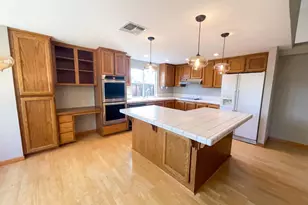 155 Bittercreek Dr, Folsom, CA 95630 - Photo 2