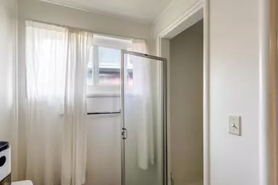 2516 Hernando Rd, Sacramento, CA 95825 - Photo 16