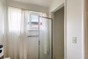 2516 Hernando Rd, Sacramento, CA 95825 - Photo 16