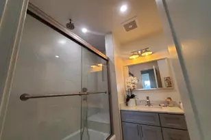 6859 Fresno St, Oakland, CA 94605 - Photo 32