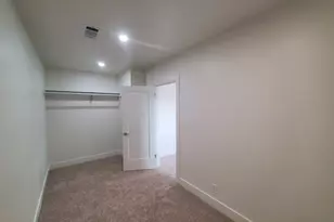6859 Fresno St, Oakland, CA 94605 - Photo 28