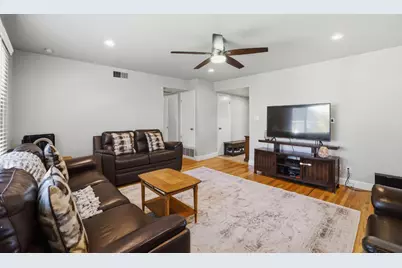 8859 Mohawk Way, Fair Oaks, CA 95628 - Photo 4