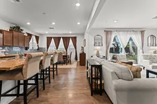 118 Chickadee Ln, Gilroy, CA 95020 - Photo 10